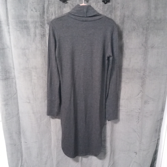 Go Couture Charcoal Sweater with Lion High Low Tunic Size Medium - Picture 4 of 5